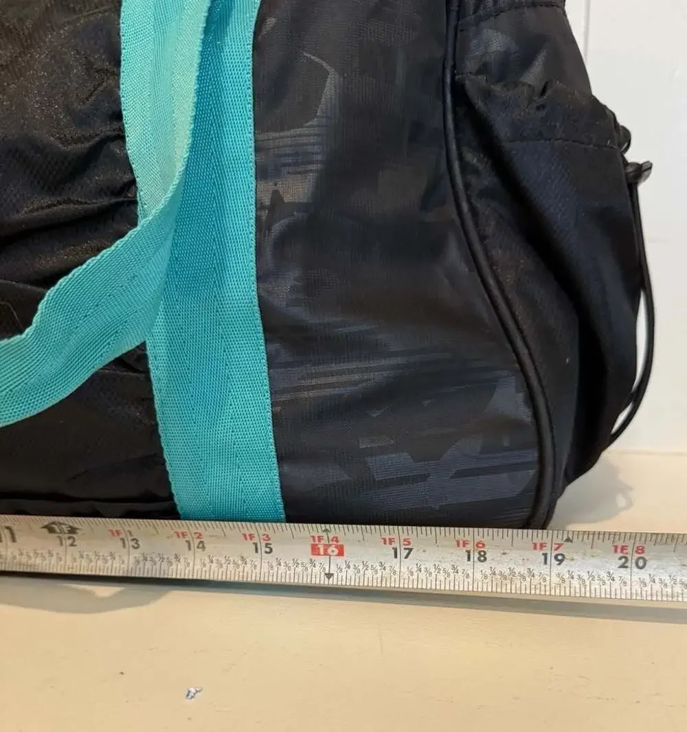 Oakley Gym Duffle Bag Black and Teal